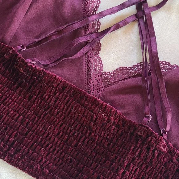 Deep Maroon Velvet/Lace Bralette w/ Criss-Cross Straps | Size L - Picture 2 of 6